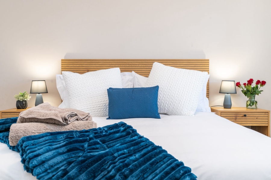 To Let 1 Bedroom Property for Rent in Three Anchor Bay Western Cape